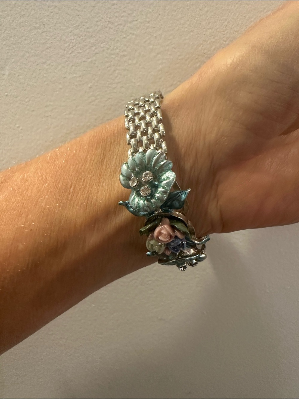 Gorgeous Vintage Metal Enamel Zirconias Floral Cuff Bracelet